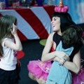Katy Perry dan Fans Ciliknya
