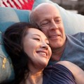 Bruce Willis dan Qing Xu di Film 'Looper'