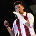 Penampilan Tim Hwang di Konser 'Saranghapnida'