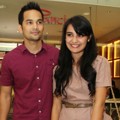 Teuku Wisnu dan Shireen Sungkar Saat Ditemui di Senayan City