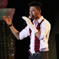 Penampilan Tim Hwang di Konser 'Saranghapnida'