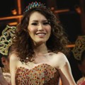 Penampilan Ayu Ting Ting di Hut Global TV ke-10