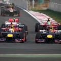Sebastian Vettel dan Mark Webber Memimpin Diawal Balapan
