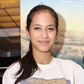 Pevita Pearce Ditemui Usai Syukuran Film '5 cm.'