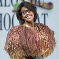 Jurnalis Perancis Audrey Pulvar Memperagakan Karya Marianne Galland dan Vincent guerlais