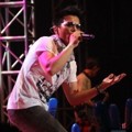 Aksi Ariel NOAH di Konser 'The Greatest Session Of The History'