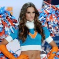 Izabel Goulart di Victoria's Secret Fashion Show 2012