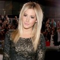 Ashley Tisdale di Black Carpet Premiere 'Breaking Dawn 2'