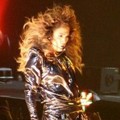 Aksi Spektakuler Jennifer Lopez di Konser 'Dance Again World Tour'