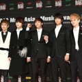 SHINee di Mnet Asian Music Awards 2012