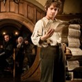 Bilbo Baggins Membaca Petunjuk