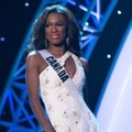 Miss Kanada, Adwoa Yamoah, dalam Sesi Gaun Malam