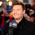 Ryan Seacrest Menjadi Pembawa Acara di Konser Dick Clark's New Years Rockin' Eve