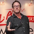 Scott Shriner Saat Jumpa Pers Konser Weezer di Jakarta