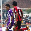 Duel Ledi Utomo vs Ricardo Salampessy