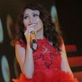 Ayu Ting Ting di Infotainment Awards SCTV 2013