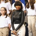 Penampilan Jennifer Hudson di Konser Super Bowl 2013
