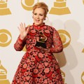 Adele Raih Piala Best Pop Solo Performance
