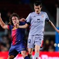 Duel Carles Puyol vs Joseba Llorente