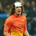 Ekspresi Kekecewaan Carles Puyol