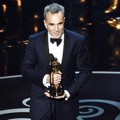 Daniel Day-Lewis Raih Piala Best Actor in a Leading Role
