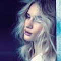Rosie Huntington-Whiteley di Majalah Vogue Spanyol Edisi Maret 2013