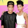 Jaden Smith dan Willow Smith di Orange Carpet Kids Choice Awards 2013