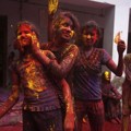 Keceriaan Anak-anak Selama Festival Warna