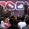 Kotak Saat Mengisi Acara 'Inbox' SCTV