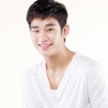 Kim Soo Hyun di Majalah Sure Edisi April 2013