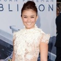 Agnes Monica Saat Hadir di Premiere Film 'Oblivion'