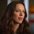 Rebecca Hall Sebagai Dr. Maya Hansen