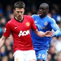 Duel Michael Carrick vs Demba Ba