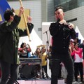 Penampilan Ahmad Dhani Bersama T.R.I.A.D di Acara Musik 'Dahsyat'