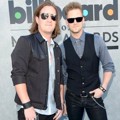 Florida Georgia Line di Blue Carpet Billboard Music Awards 2013