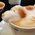 Karya Seni Busa Latte 3D Bentuk Karakter Kartun 'Snoopy'