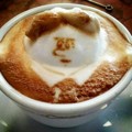 Seni Busa Latte 3D Karya Kazuki Yamamoto