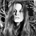 Julianne Moore di Majalah DuJour