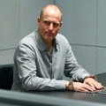 Woody Harrelson Sebagai Merritt McKinney