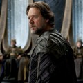 Russell Crowe Sebagai Jor-El