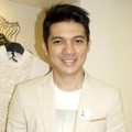 Irwansyah di Pembukaan Miss Moz Moslem Center Surabaya