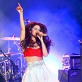Penampilan Selena Gomez di Macy's Fourth of July Fireworks Spectacular