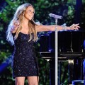 Mariah Carey Meriahkan Macy's Fourth of July Fireworks Spectacular