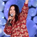 Lee Hyori Raih Piala Icon of 20's