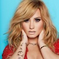 Demi Lovato di Majalah Cosmopolitan Edisi Agustus 2013