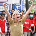 Raffi Ahmad Saat Menjadi Host Acara 'Dahsyat' Spesial HUT RI ke-68