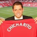 Javier Hernandez dengan Kostumnya Bertuliskan Nama Julukannya