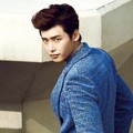 Lee Jong Suk di Majalah High Cut Edisi September 2013