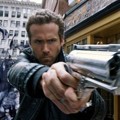 Ryan Reynolds Sebagai Nick