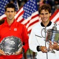 Rafael Nadal dan Novak Djokovic Berfoto Bersama